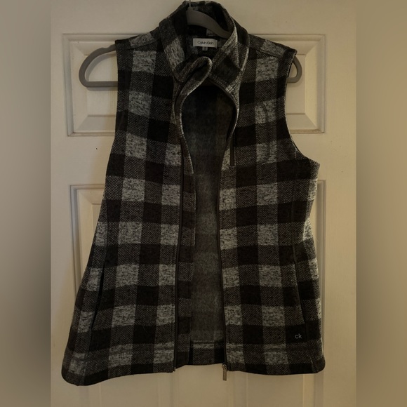 Calvin Klein Jackets & Blazers - Calvin Klein grey buffalo check vest